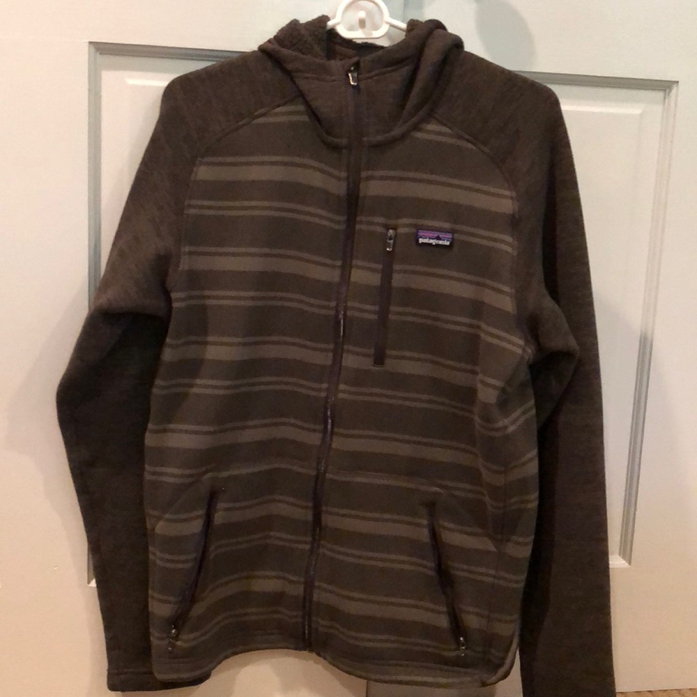 Men’s Patagonia zip-up sweatshirt/fleece